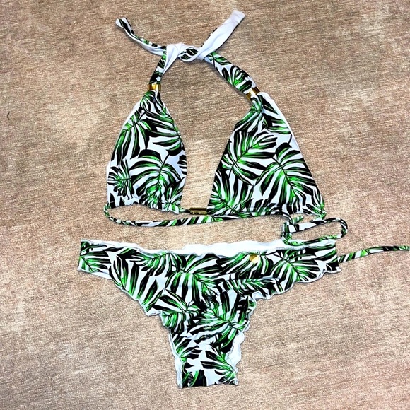 Zoew White Thong Bottom and Triangular Top Tropical Palm Print. Never worn! - Picture 1 of 14